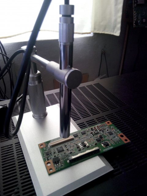 microscop2.jpg (1.79 MiB) Vizualizat de 17046 ori Acesta este....complet metalic