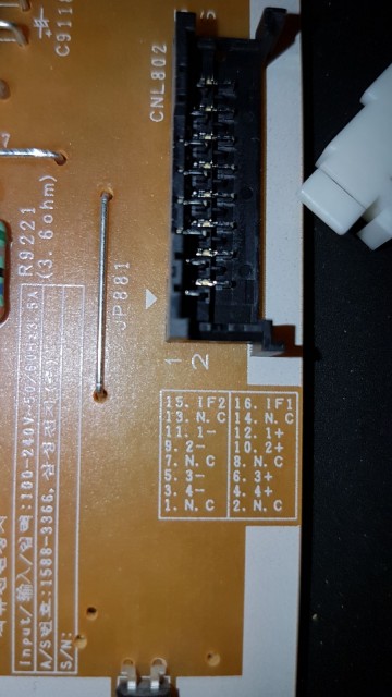 Samsung UE39F5000AK Conector pentru panel LED.jpeg